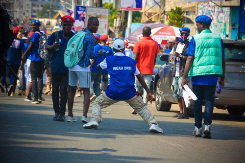 Image gallery marquee